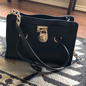 Michael Kors Hamilton black purse with gold chains